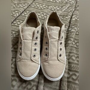Blowfish Sherpa Lined Corduroy Sneakers